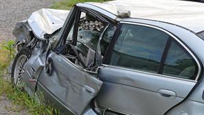 prometna nesreča avtomobil