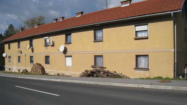 nesrečna hiša, bosanska hiša, Senovo