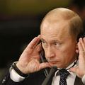 Ruski premier Vladimir Putin je izjavil, da namerava ostati v politiki še kar ne