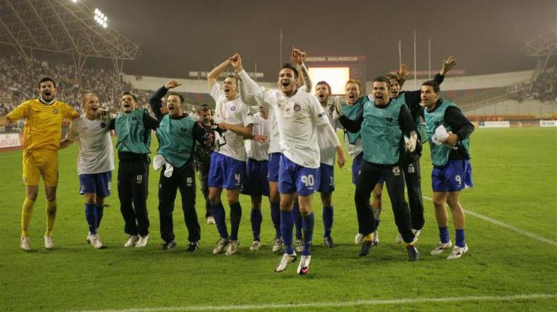 zmaga konec tekme veselje proslavljanje slavje