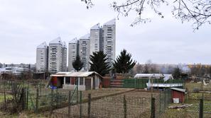 slovenija 29.01.08, vrtickarji, blokovsko naselje, BS, Vojkova, vrtovi, foto: De