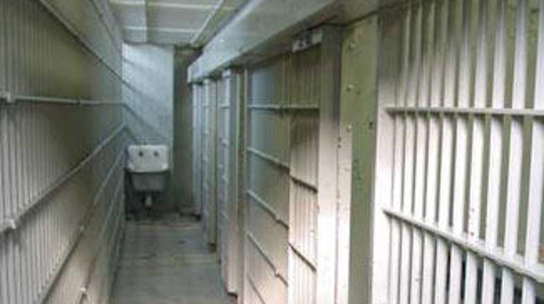 Kamenik je bil očitno dobro obveščen, kako se da iz zapora v Reki pobegniti.