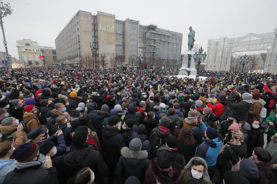 Protesti v Rusiji za izpustitev Navalnega.