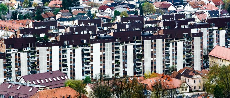 Slovenija 10.11.2013 stanovanje, stanovanja, stanovanjski bloki, zgradba, stanov | Avtor: Saša Despot