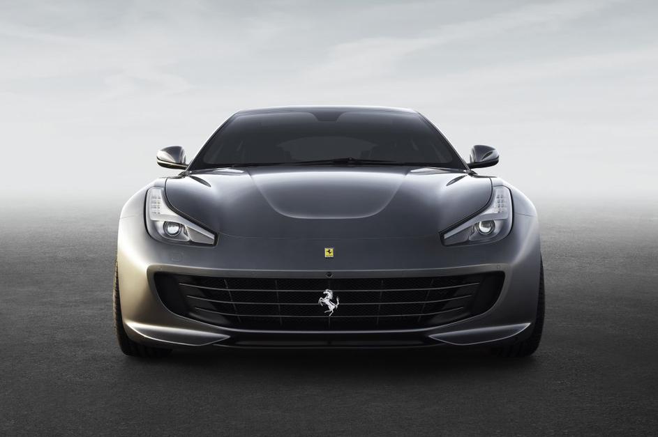 Ferrari GTC4 lusso
