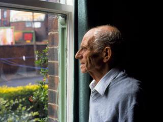 Upokojenec ostareli starejši