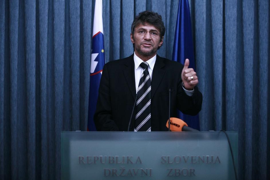 ljubljana22.01.08, bogdan barovic, predstavitev predloga za razpis referenduma o