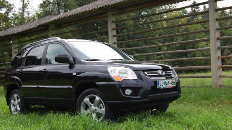 Kia je po poldrugem letu pomladila športni terenec sportage.