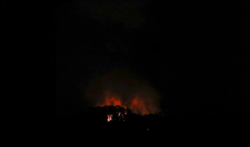 Trump potrdil napad na Venezuelo in aretacijo Madura, Venezuela napovedala razporeditev oboroženih sil, Iran in Kuba obsodila napad.