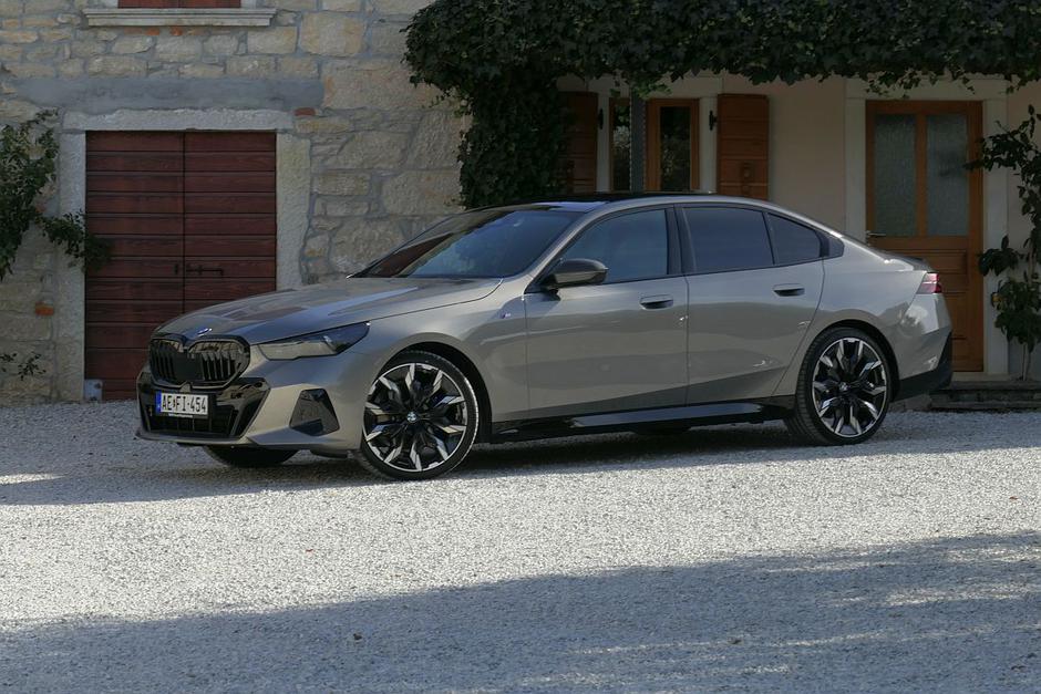 BMW serija5, i5 | Avtor: Matija_Janežič