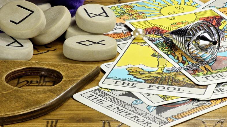 astrologija, horoskop, vedeževanje