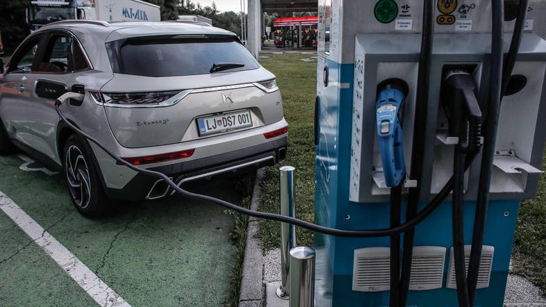 DS7 crossback e-tense