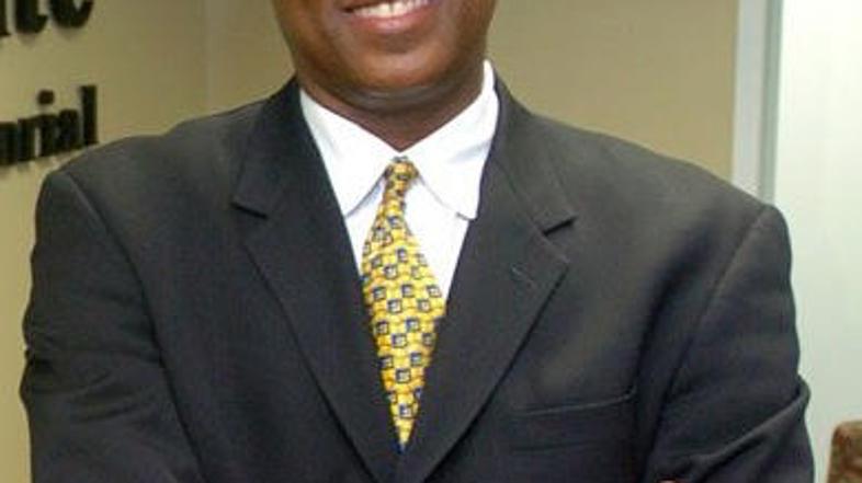 Dr. Conrad Murray je bil z Michaelom v njegovih zadnjih urah življenja in zato j