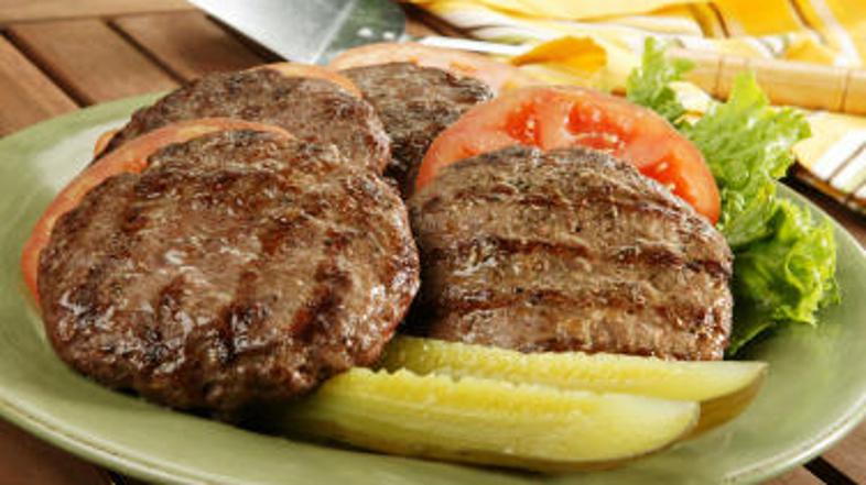 K polpetom se odlično poda sveža zelenjava.