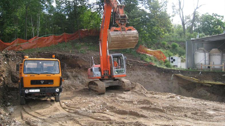 Čebelarski center, ki ga gradijo v Lescah, bo končan prihodnje poletje, z njim b
