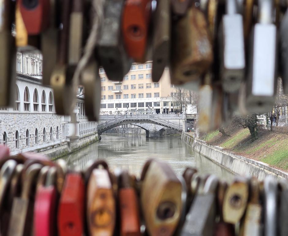 samsung galaxy s25 ultra | Avtor: D. J.