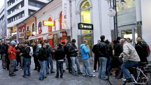 Čakanje na iPhone 4S.