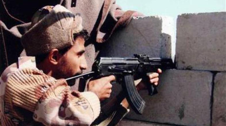 Jemenski vojaki že drugi dan v gorah iščejo teroriste. (Foto: Reuters)