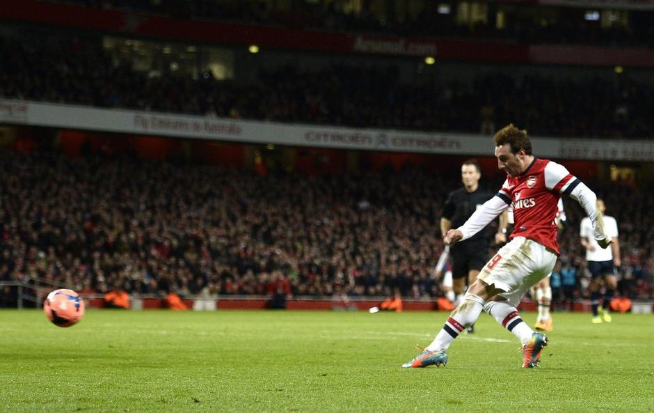 Cazorla gol Arsenal Tottenham FA pokal | Avtor: Reuters