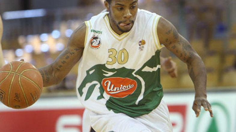 Ronell Taylor je bil s 17 točkami Olimpijin najboljši strelec.