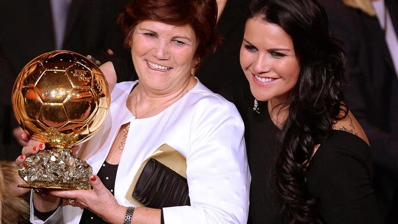 Katia Dolores Aveiro Ronaldo mama mati sestra Zürich zlata žoga gala prireditev 