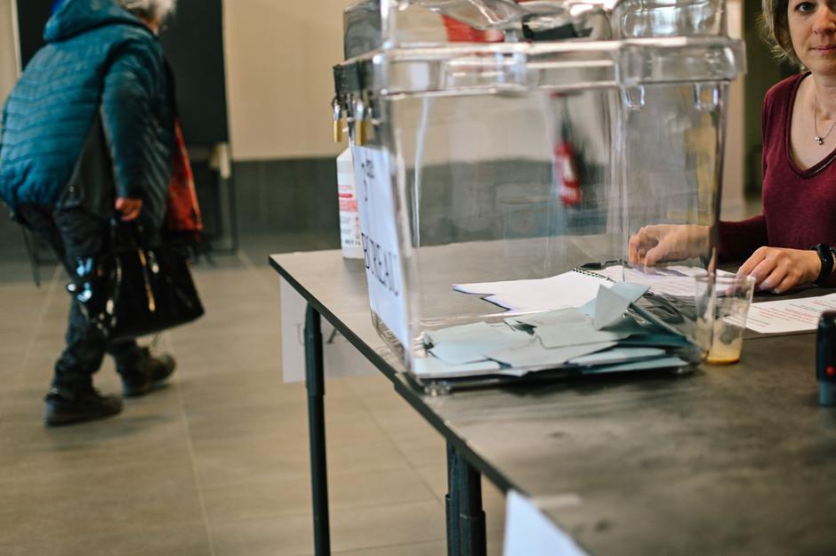 Francija volitve volilna skrinjica | Avtor: Profimedia