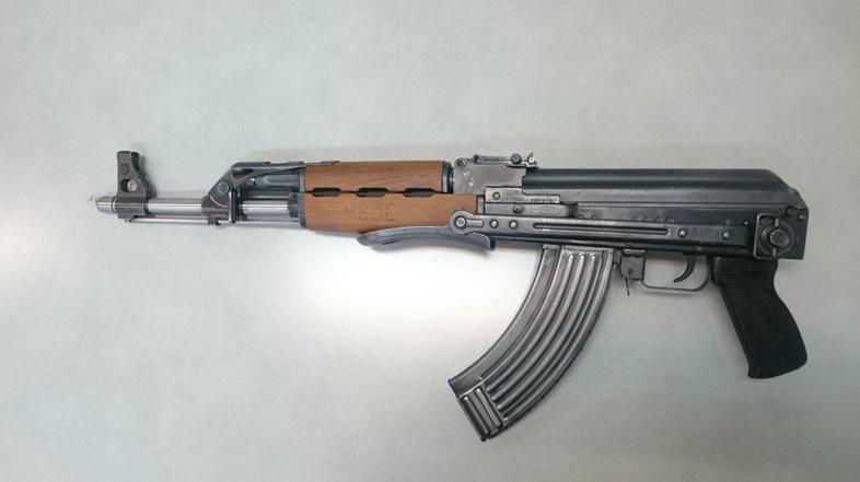 zasežena puška Zastava AP M70 AB2