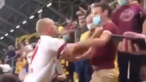 Nogometaš napadel navijača