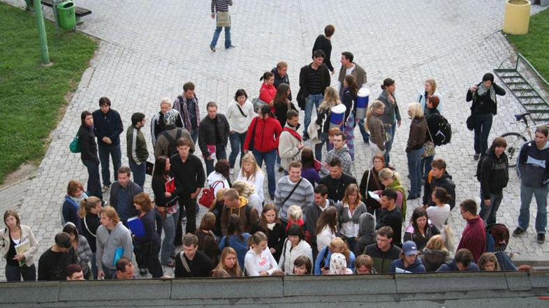 Gnečo zaradi fiktivnih študentov bo letos preprečila e-prijava. Prijavilo se bo 