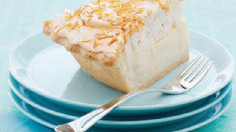 Kokosovo pito lahko pokrijete s polovico testa ali pa celega uporabite na podlag