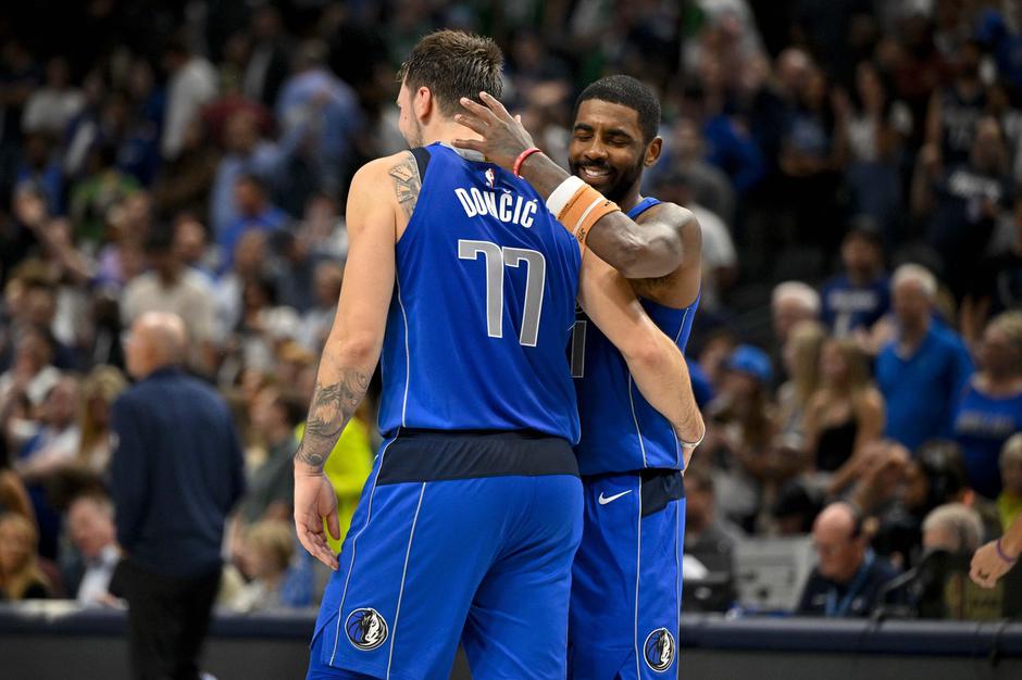 Luka Dončić in Kyrie Irving | Avtor: Profimedia