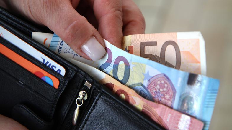 denar banka štetje denarja denarnica evri bankkomat