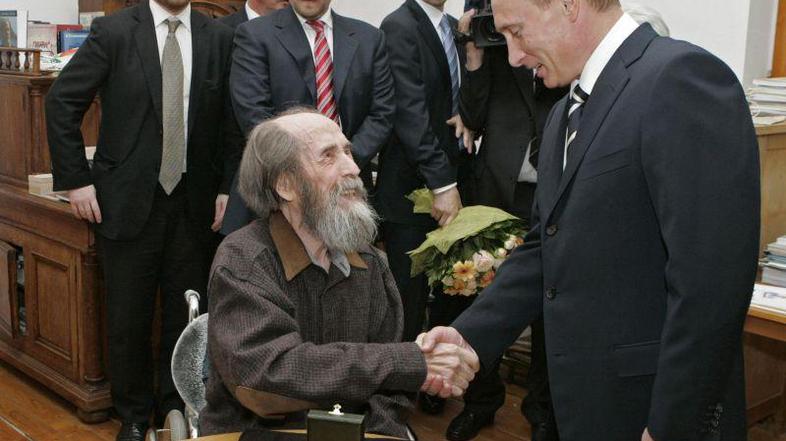 Solženicina je lani na njegovem domu obiskal tudi takratni ruski predsednik Vlad