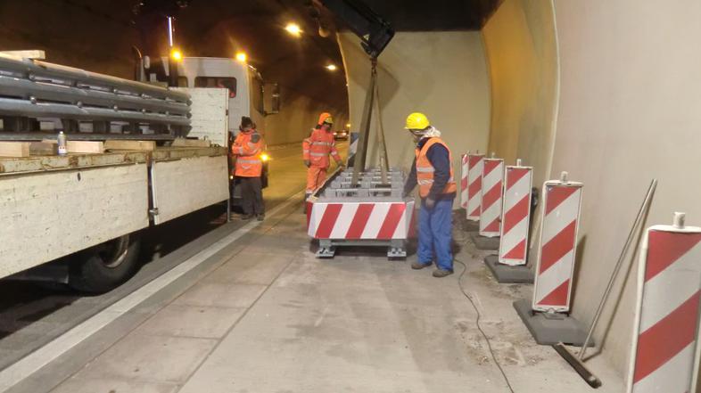 Blažilnik v predoru