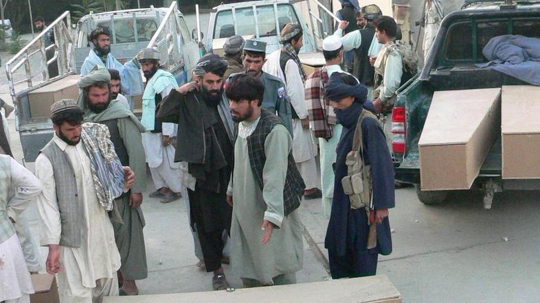 Afganistan, poroka, samomorilski napadalec