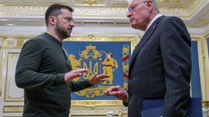 Volodimir Zelenski in posebni odposlanec Keith Kellogg