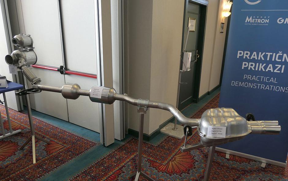 DPF filter, izpušni sistem | Avtor: Matija_Janežič