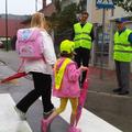  Pahor kot prostovoljec varuje prihod šolarjev v OŠ Vič, Ljubljana