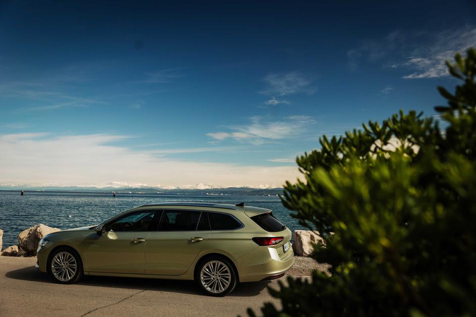 predstavitev Škoda Superb