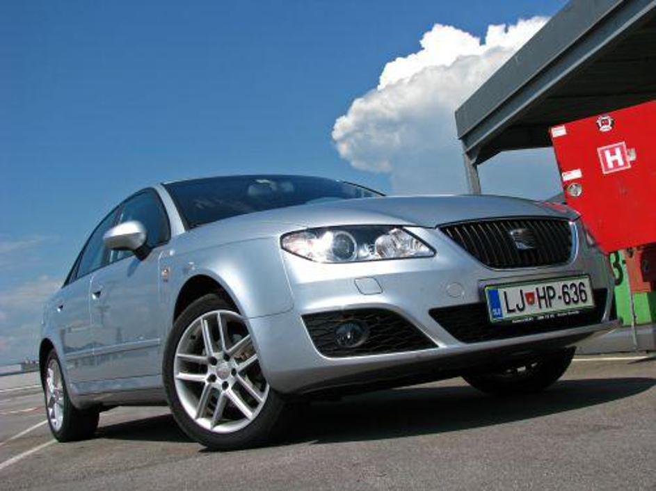 Exeo pomeni reinkarnacijo ingolstadstke štirice, od katere je podedoval vse dobr