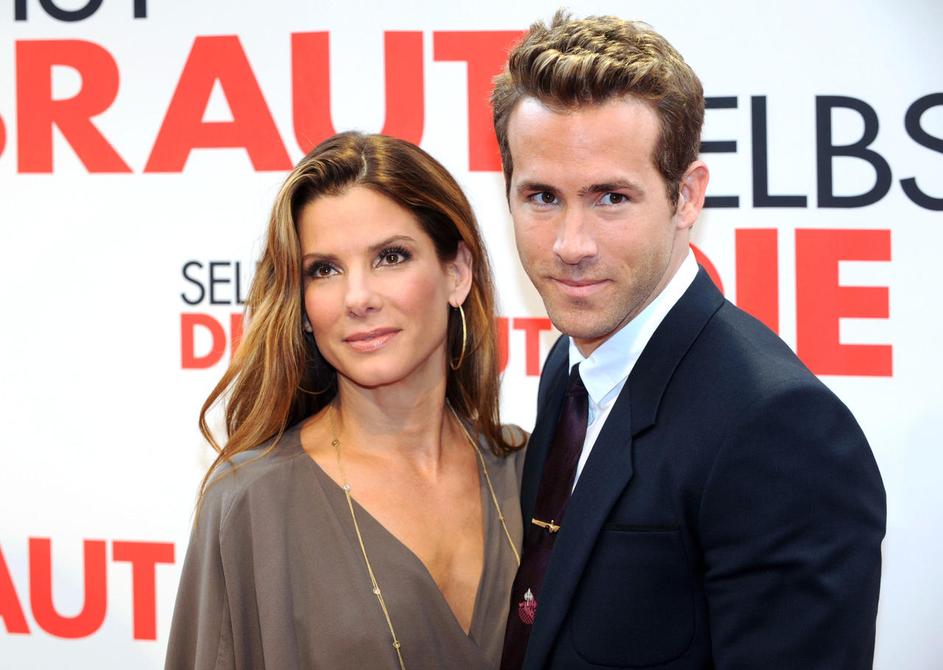 Sandra Bullock Ryan Reynolds