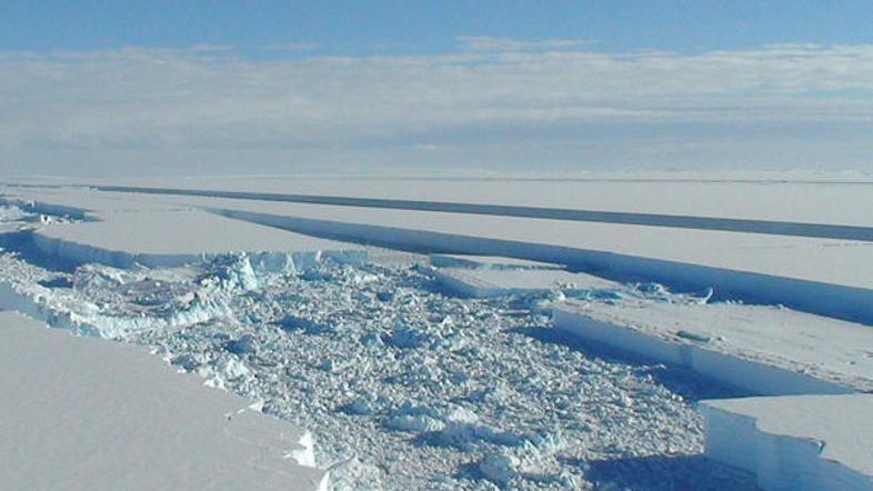 Ko bosta staljeni največji ledeni plošči Grenlandije in Antarktike, naj bi morsk