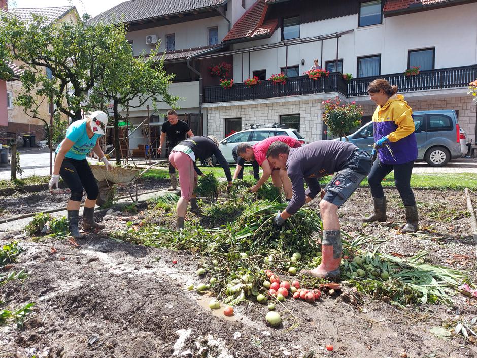 Škofja Loka, neurje, odpravljanje posledic | Avtor: M. Ha.