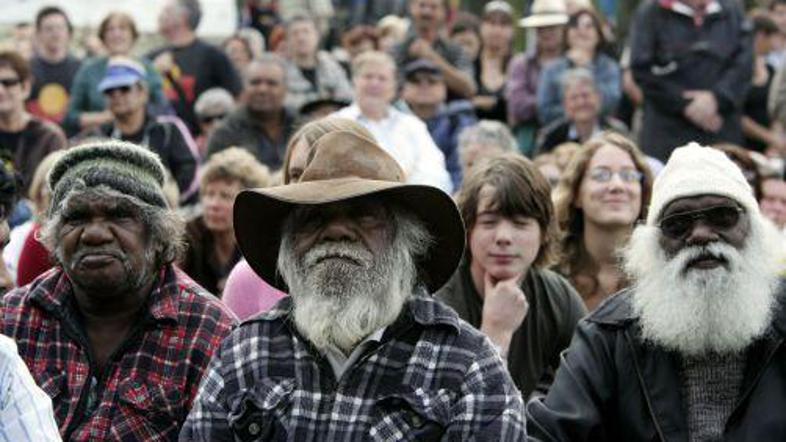 Avstralski premier Rudd se je opravičil aboriginom.