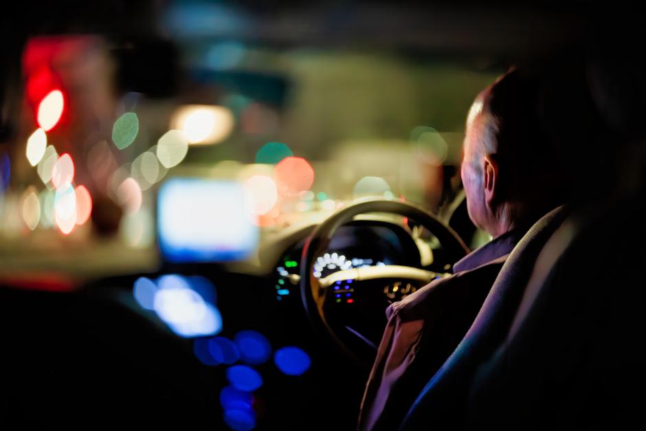 noč, vožnja, starostnik | Avtor: Profimedia