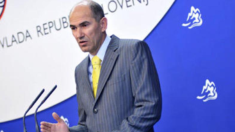 Prvak SDS je v programu za prihodnje mandatno obdobje na prvo mesto postavil bla