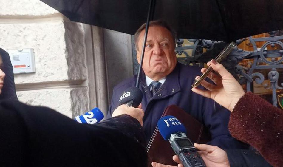 Nad znano odvetnico Janković tudi odškodninsko, toliko bo zahteval