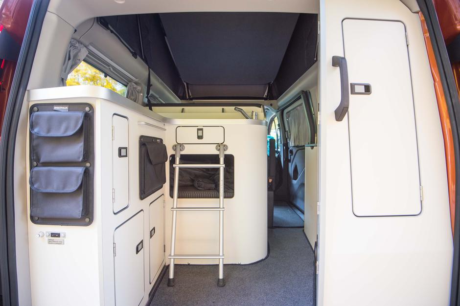 Nugget | Avtor: Anže Petkovšek