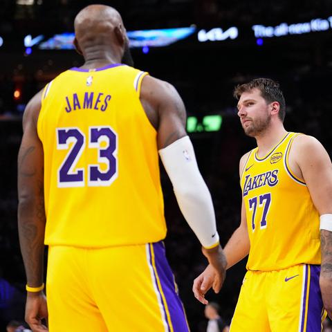 Dončić LeBron James