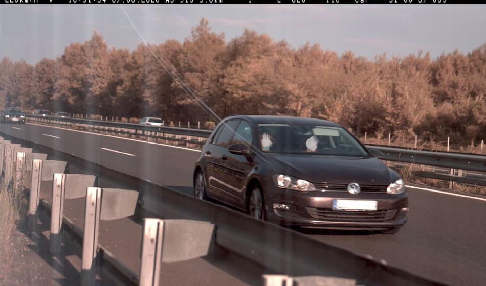 Policisti ustavili voznika BMW-ja in ga privedli pred sodišče